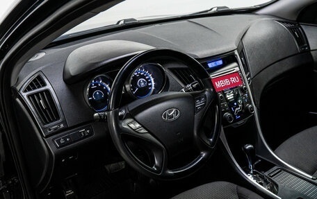 Hyundai Sonata VI, 2011 год, 995 000 рублей, 9 фотография