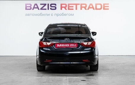 Hyundai Sonata VI, 2011 год, 995 000 рублей, 6 фотография