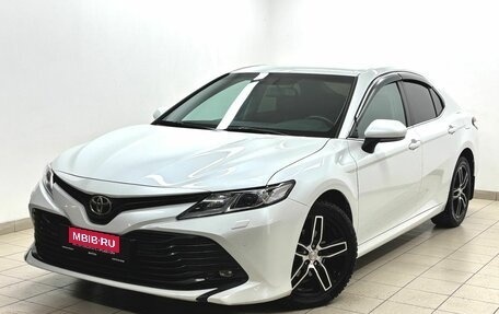 Toyota Camry, 2019 год, 2 700 000 рублей, 1 фотография