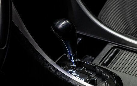 Hyundai Sonata VI, 2011 год, 995 000 рублей, 24 фотография