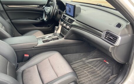 Honda Accord IX рестайлинг, 2020 год, 2 200 000 рублей, 12 фотография