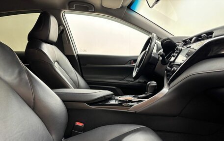 Toyota Camry, 2019 год, 2 700 000 рублей, 12 фотография