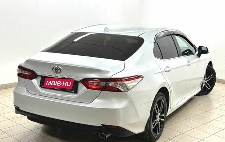 Toyota Camry, 2019 год, 2 700 000 рублей, 9 фотография
