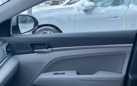 Hyundai Elantra VI рестайлинг, 2019 год, 1 650 000 рублей, 11 фотография