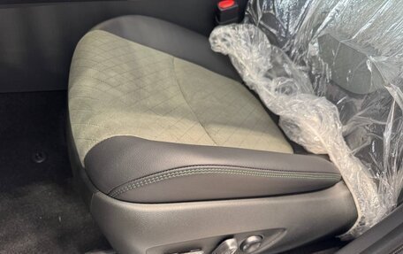 Toyota RAV4, 2025 год, 4 200 000 рублей, 14 фотография