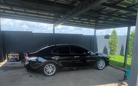 Toyota Camry, 2020 год, 2 800 000 рублей, 15 фотография