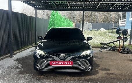Toyota Camry, 2020 год, 2 800 000 рублей, 4 фотография