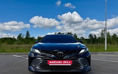 Toyota Camry, 2020 год, 2 800 000 рублей, 11 фотография