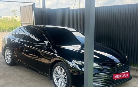 Toyota Camry, 2020 год, 2 800 000 рублей, 14 фотография