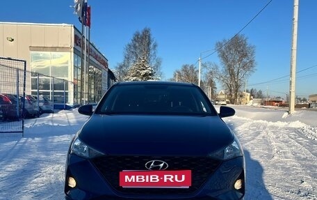 Hyundai Solaris II рестайлинг, 2021 год, 1 520 000 рублей, 2 фотография