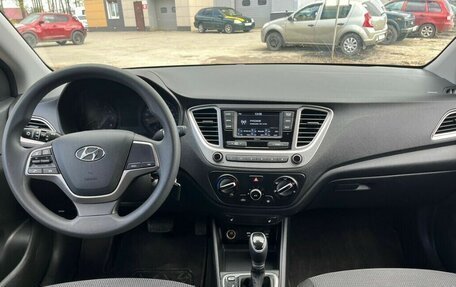 Hyundai Solaris II рестайлинг, 2021 год, 1 520 000 рублей, 11 фотография