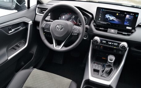 Toyota RAV4, 2025 год, 4 250 000 рублей, 33 фотография