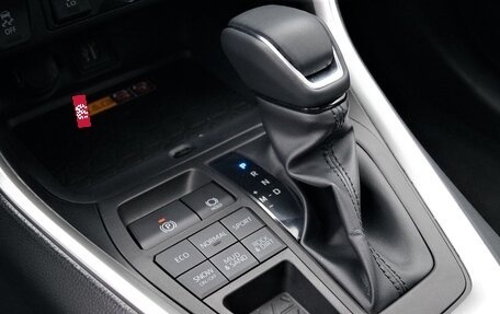 Toyota RAV4, 2025 год, 4 250 000 рублей, 28 фотография