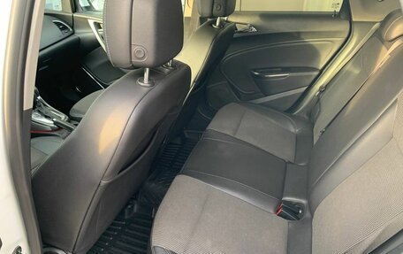 Opel Astra J, 2011 год, 750 000 рублей, 14 фотография