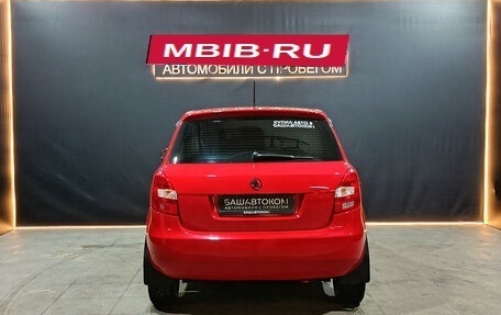 Skoda Fabia II, 2013 год, 635 000 рублей, 3 фотография