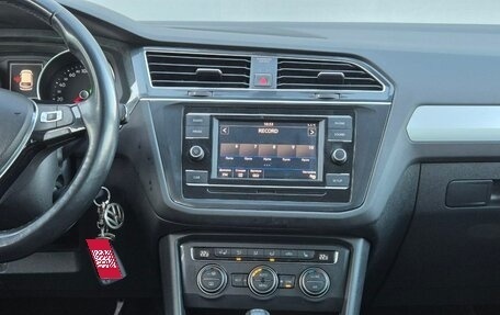 Volkswagen Tiguan II, 2017 год, 1 780 000 рублей, 10 фотография