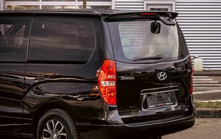 Hyundai Grand Starex Grand Starex I рестайлинг 2, 2014 год, 1 595 000 рублей, 10 фотография