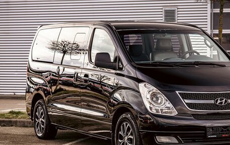 Hyundai Grand Starex Grand Starex I рестайлинг 2, 2014 год, 1 595 000 рублей, 7 фотография