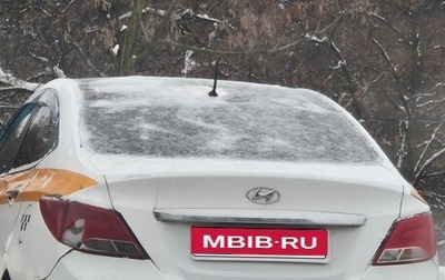 Hyundai Solaris II рестайлинг, 2015 год, 570 000 рублей, 1 фотография