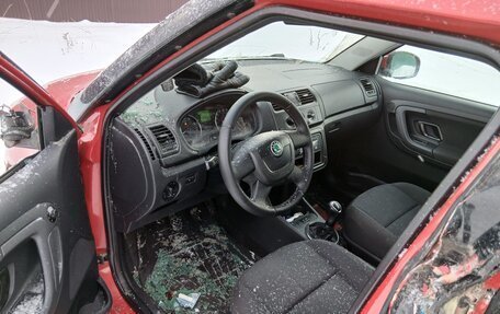 Skoda Fabia II, 2010 год, 200 000 рублей, 13 фотография