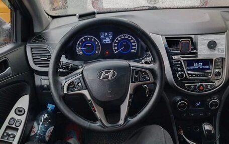 Hyundai Solaris II рестайлинг, 2015 год, 570 000 рублей, 7 фотография