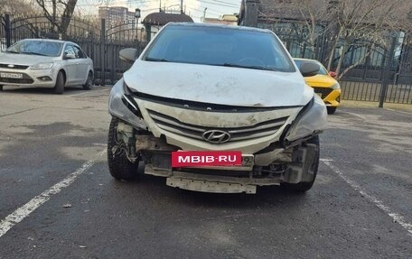 Hyundai Solaris II рестайлинг, 2015 год, 570 000 рублей, 4 фотография