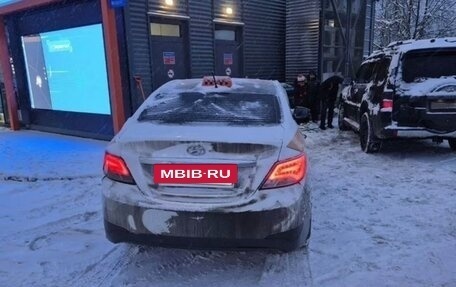 Hyundai Solaris II рестайлинг, 2015 год, 570 000 рублей, 6 фотография