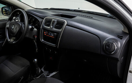 Renault Logan II, 2016 год, 600 000 рублей, 15 фотография