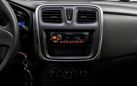 Renault Logan II, 2016 год, 600 000 рублей, 19 фотография