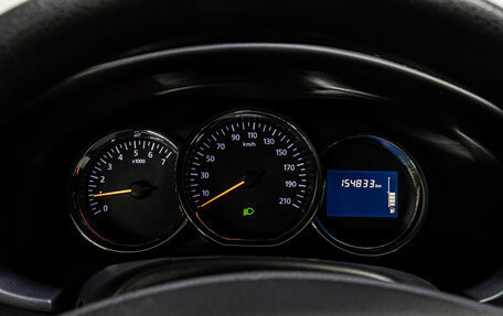 Renault Logan II, 2016 год, 600 000 рублей, 23 фотография