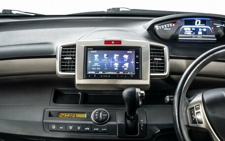 Honda Freed I, 2013 год, 1 090 000 рублей, 11 фотография