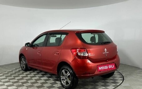Renault Sandero II рестайлинг, 2015 год, 810 000 рублей, 6 фотография