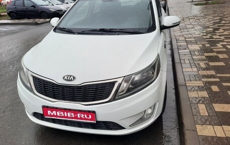 KIA Rio III рестайлинг, 2013 год, 830 000 рублей, 1 фотография