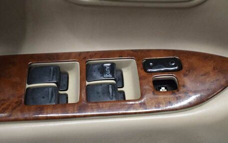 Toyota Land Cruiser 100 рестайлинг 2, 2000 год, 995 000 рублей, 9 фотография