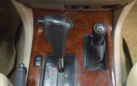 Toyota Land Cruiser 100 рестайлинг 2, 2000 год, 995 000 рублей, 8 фотография