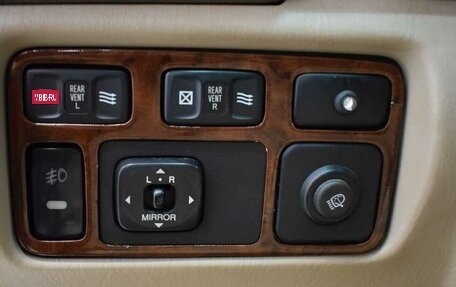 Toyota Land Cruiser 100 рестайлинг 2, 2000 год, 995 000 рублей, 10 фотография