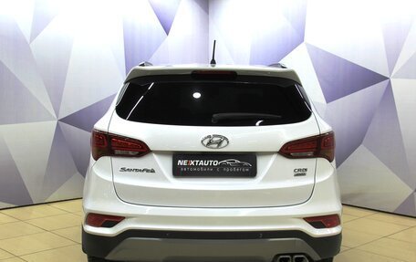 Hyundai Santa Fe III рестайлинг, 2016 год, 2 395 000 рублей, 4 фотография