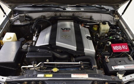 Toyota Land Cruiser 100 рестайлинг 2, 2000 год, 995 000 рублей, 16 фотография