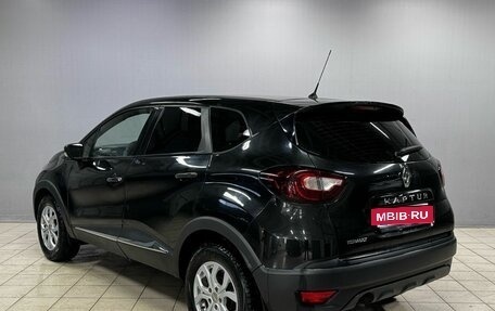 Renault Kaptur I рестайлинг, 2017 год, 1 090 000 рублей, 6 фотография