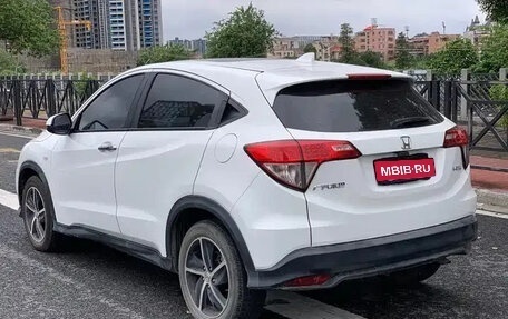 Honda Vezel, 2022 год, 1 137 000 рублей, 6 фотография