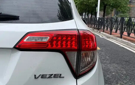 Honda Vezel, 2022 год, 1 137 000 рублей, 14 фотография