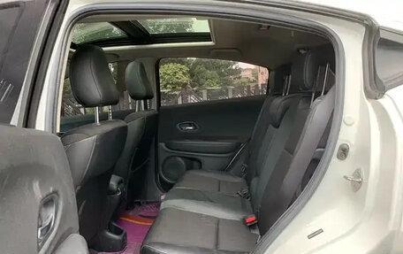 Honda Vezel, 2022 год, 1 137 000 рублей, 21 фотография