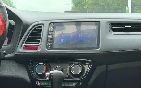 Honda Vezel, 2022 год, 1 137 000 рублей, 18 фотография