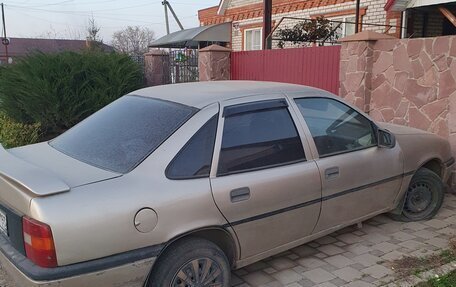 Opel Vectra A, 1990 год, 110 000 рублей, 2 фотография
