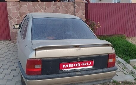 Opel Vectra A, 1990 год, 110 000 рублей, 3 фотография