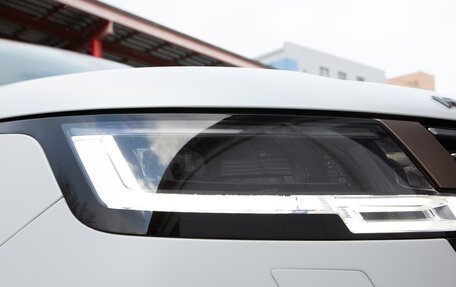 Land Rover Range Rover IV рестайлинг, 2023 год, 25 900 000 рублей, 9 фотография