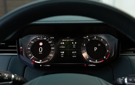 Land Rover Range Rover IV рестайлинг, 2023 год, 25 900 000 рублей, 11 фотография