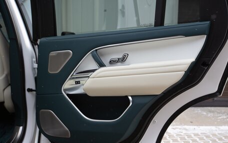 Land Rover Range Rover IV рестайлинг, 2023 год, 25 900 000 рублей, 25 фотография