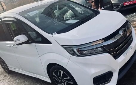 Honda Stepwgn IV, 2019 год, 2 000 000 рублей, 1 фотография