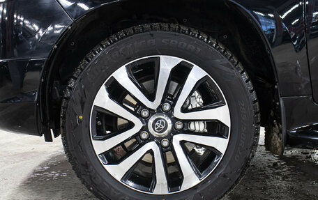 Toyota Land Cruiser 200, 2018 год, 5 998 000 рублей, 24 фотография